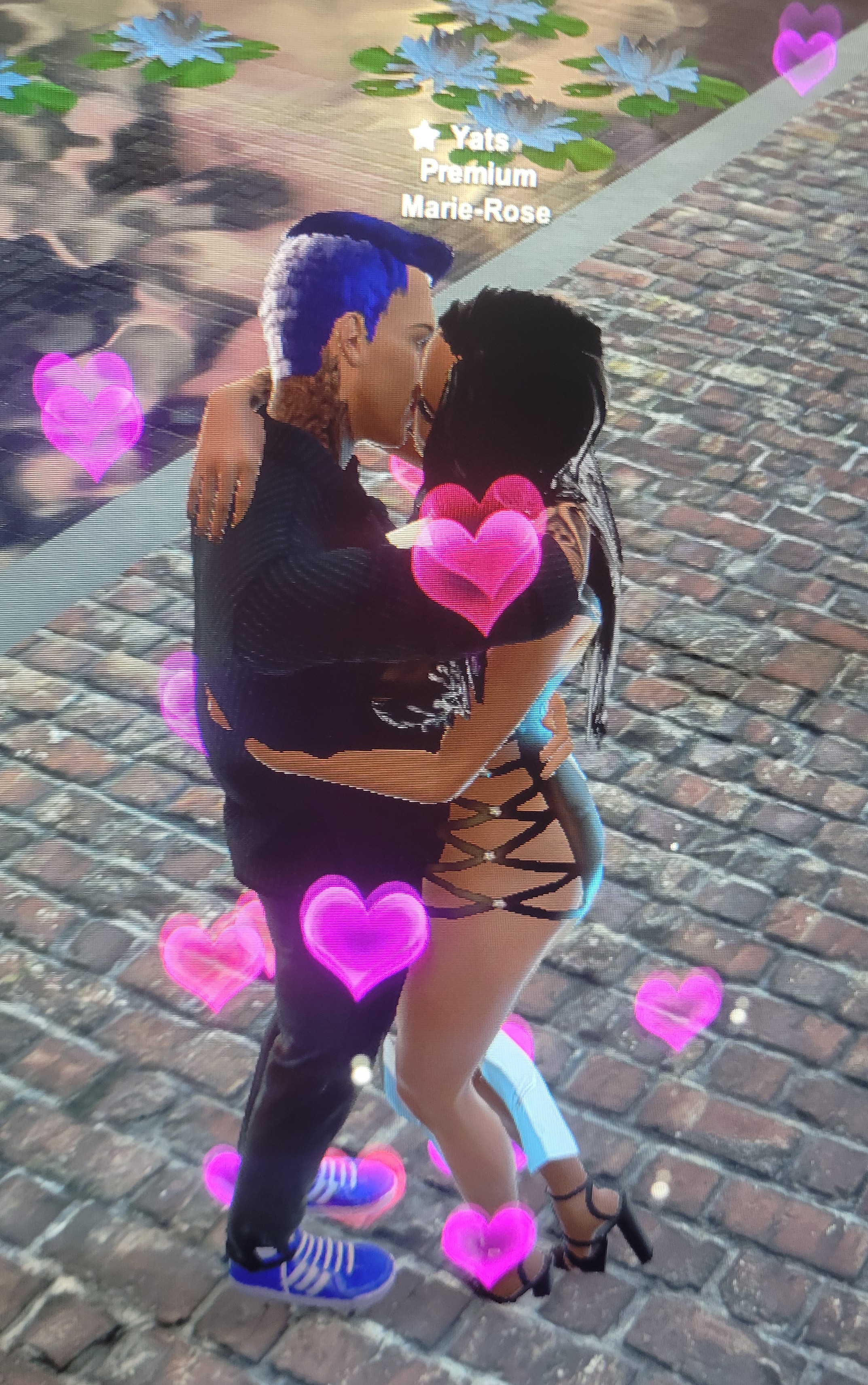 <3