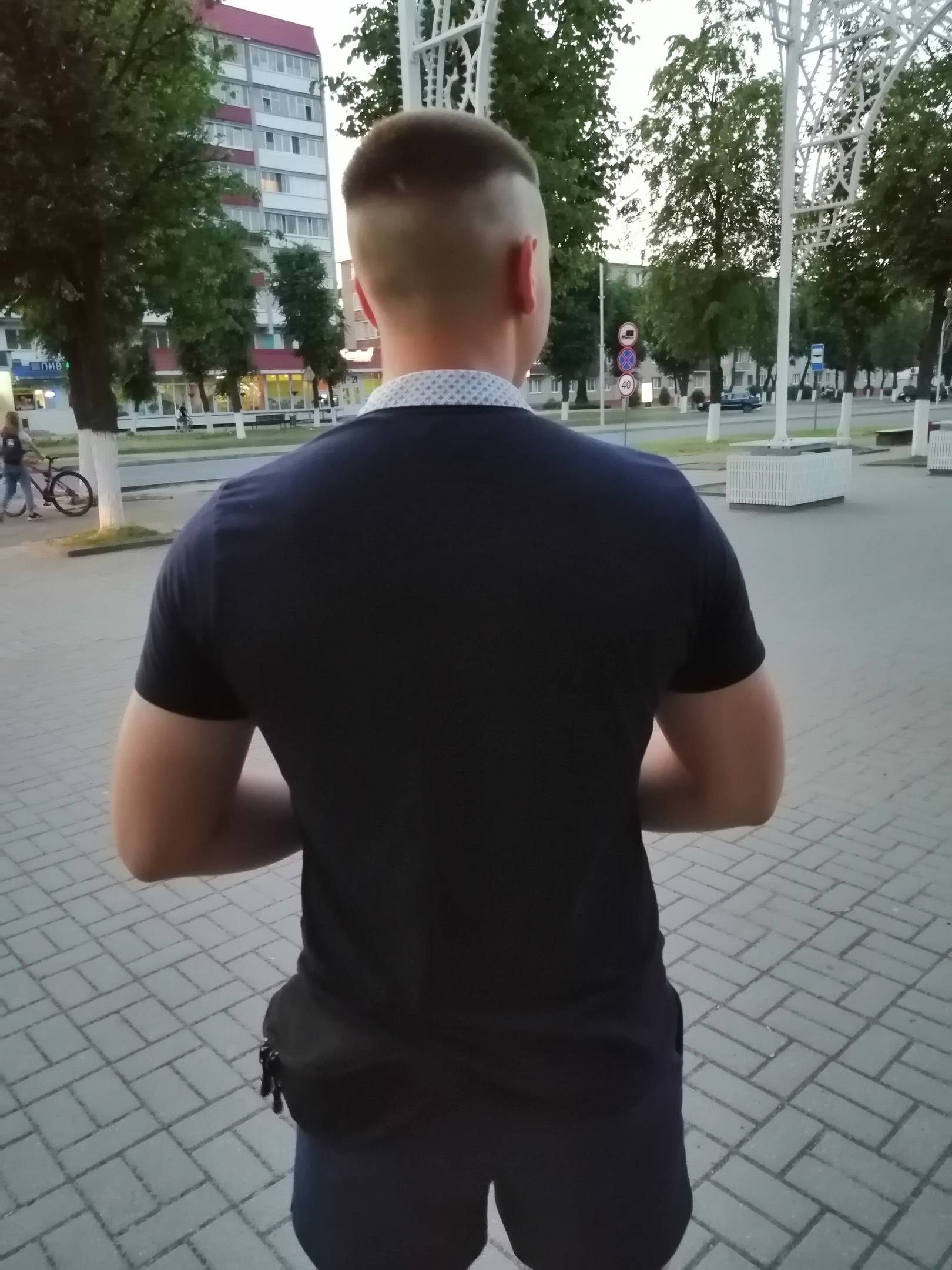 <3