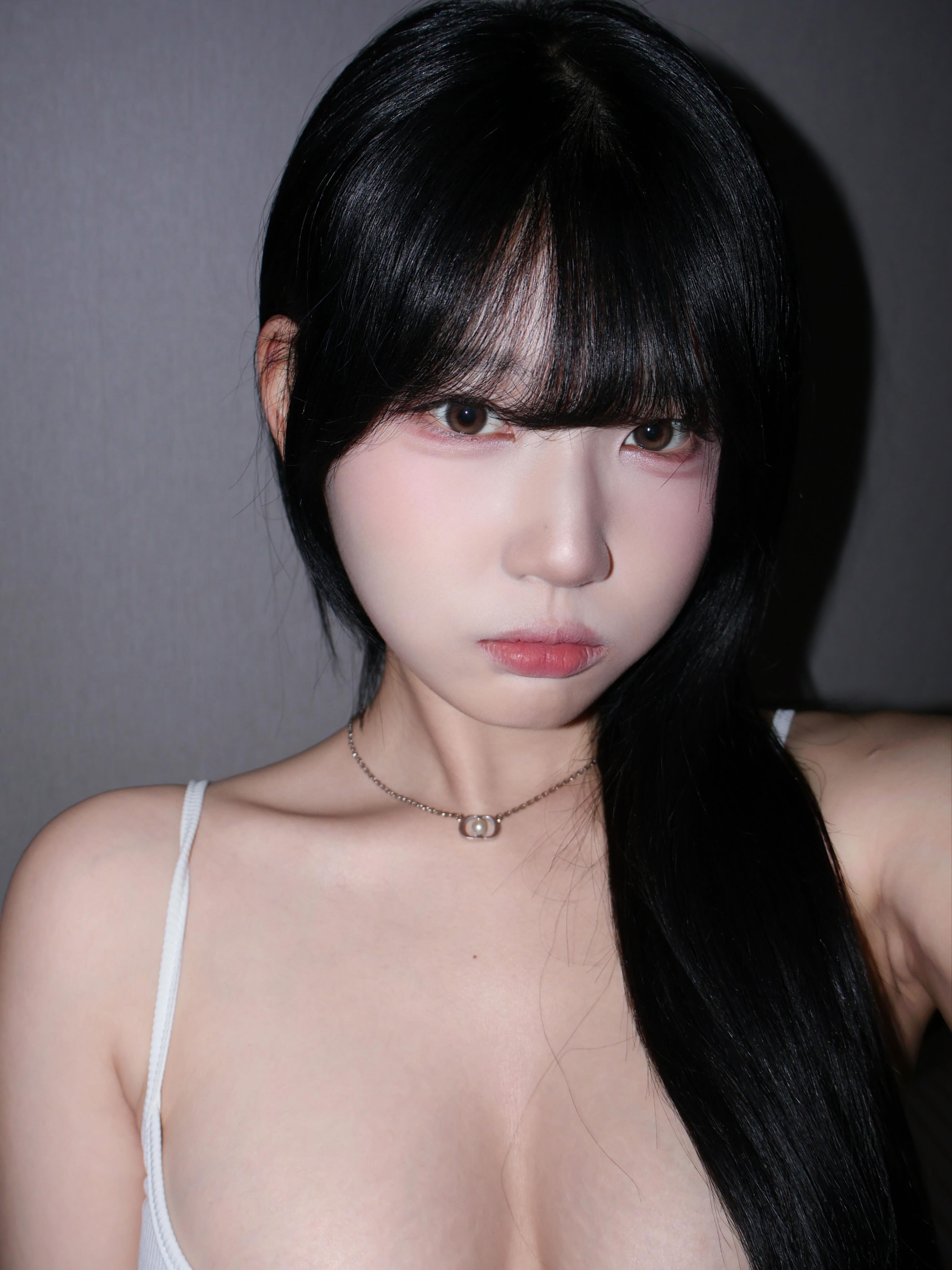안녕하세요, 저 야라예요.