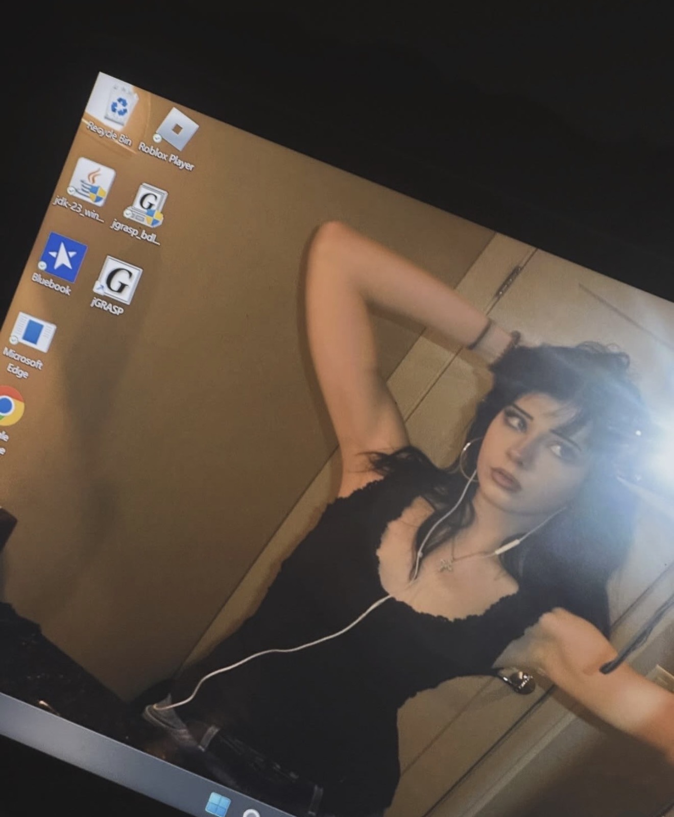 :P