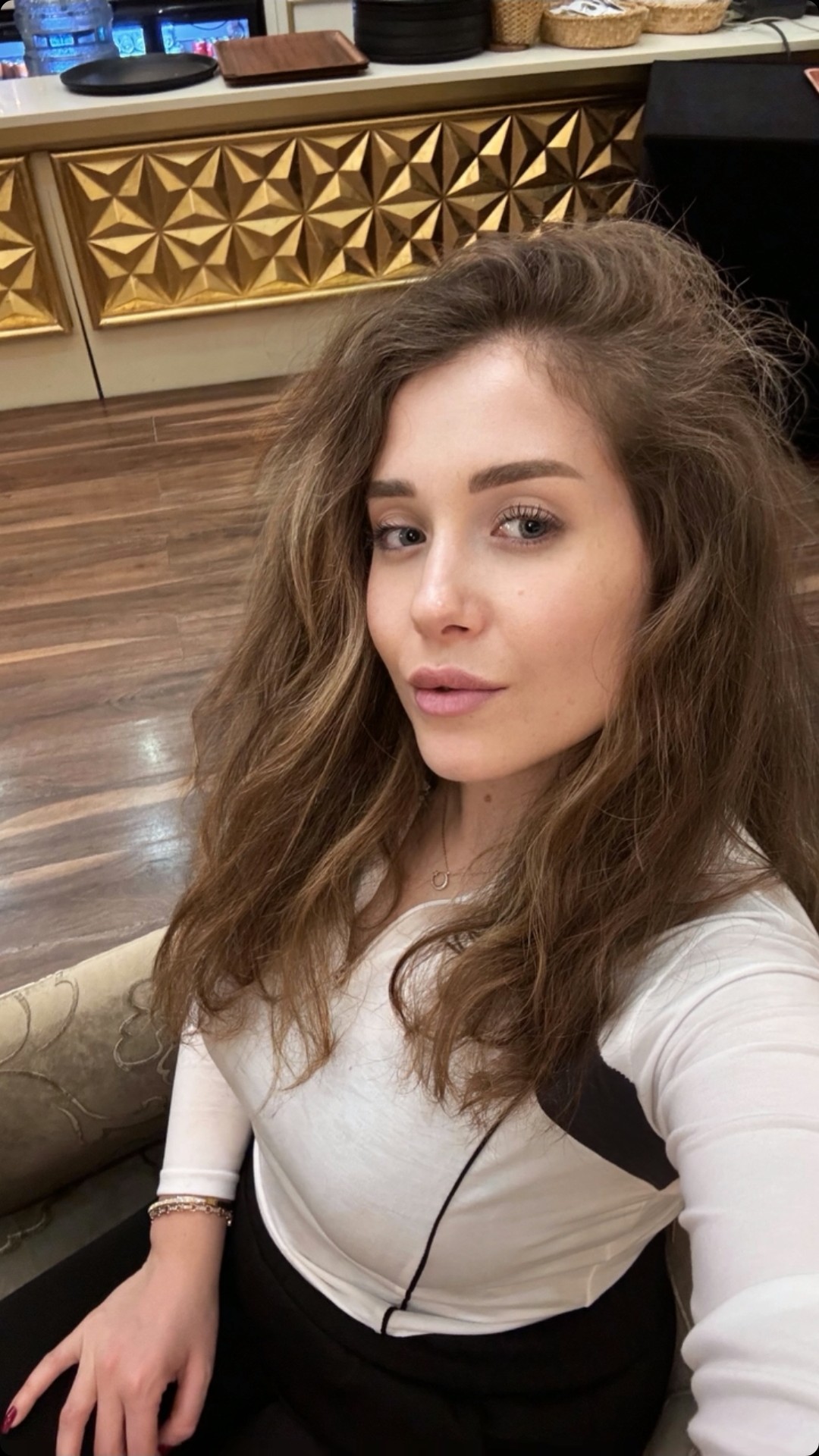 <3